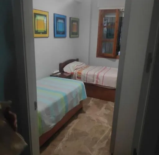 Casa De Patios Amurallados *