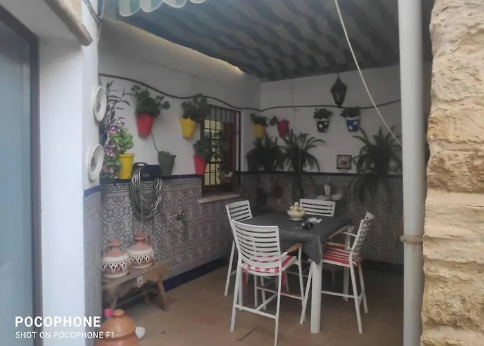 Casa De Patios Amurallados * قرطبة