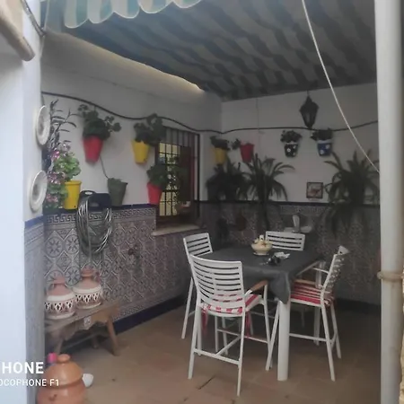 Casa De Patios Amurallados * קורדובה